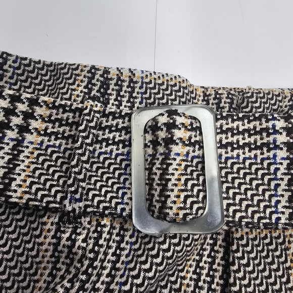 Zara Black and Cream Plaid High Waist Shorts - Picture 7 of 14